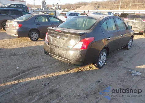 2015 Nissan Versa 1.6 Sv z USA, uszkodzony, nr VIN 3N1CN7AP4FL931408